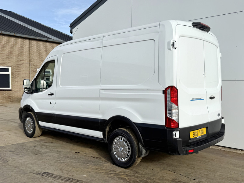 Ford E-Transit 390 75kWh 184PK 390 Elektrisch 75kWh 334km WLTP BEV Snelladen L2H2 Climate Control Tacho Carplay Camera Stoelverwarming Parkeersensoren voor achter Laadkabel - Dubă, Autoutilitară electrică: Foto 2 Ford E-Transit 390 75kWh 184PK 390 Elektrisch 75kWh 334km WLTP BEV Snelladen L2H2 Climate Control Tacho Carplay Camera Stoelverwarming Parkeersensoren voor achter Laadkabel - Dubă, Autoutilitară electrică: Foto 2