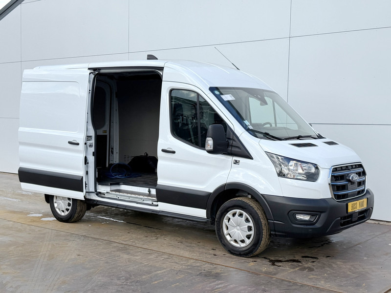 Ford E-Transit 75kWh 184PK 390 Elektrisch 75kWh 334km WLTP BEV Snelladen L2H2 Climate Control Tacho Carplay Camera Stoelverwarming Parkeersensoren voor achter - Dubă, Autoutilitară electrică: Foto 5 Ford E-Transit 75kWh 184PK 390 Elektrisch 75kWh 334km WLTP BEV Snelladen L2H2 Climate Control Tacho Carplay Camera Stoelverwarming Parkeersensoren voor achter - Dubă, Autoutilitară electrică: Foto 5