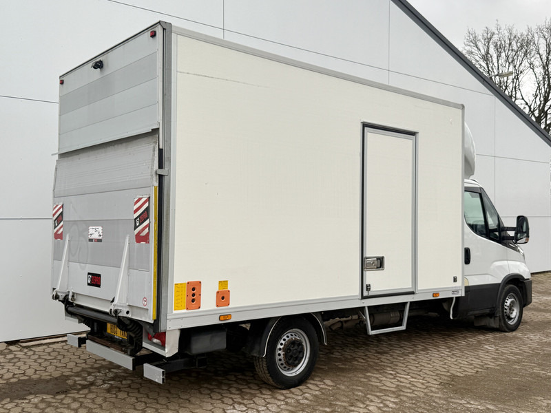 Iveco Daily 35S18 3.0 Laadklep Automaat LED Climate Control Adaptieve Cruise Control Standkachel Camera Navigatie - Autoutilitară box: Foto 3 Iveco Daily 35S18 3.0 Laadklep Automaat LED Climate Control Adaptieve Cruise Control Standkachel Camera Navigatie - Autoutilitară box: Foto 3