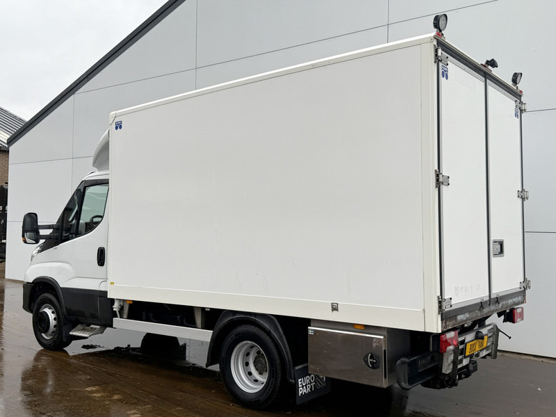 Iveco Daily Daily 70C18 3.0 *Service bus / Inbouw* LED Climate Control Cruise Control Tachograaf Standkachel Trekhaak Camera Stoelverwarming - Autoutilitară box: Foto 2 Iveco Daily Daily 70C18 3.0 *Service bus / Inbouw* LED Climate Control Cruise Control Tachograaf Standkachel Trekhaak Camera Stoelverwarming - Autoutilitară box: Foto 2