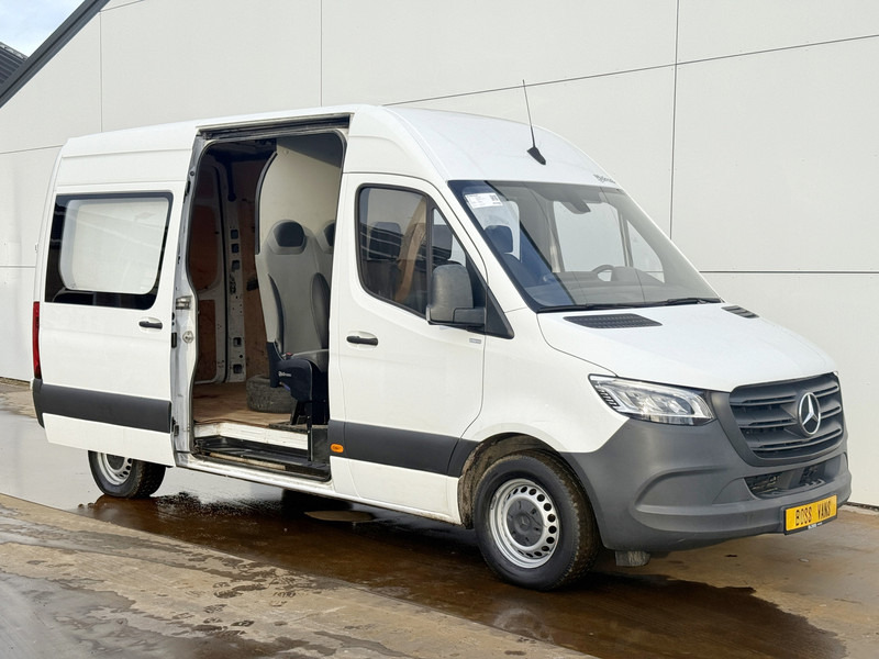 Mercedes-Benz Sprinter 314 2.2 CDI Automaat L2H2 LED Dubbele Cabine Cruise Control Climate Control Carplay Camera Trekhaak 7 Stoelen - Dubă, Autoutilitară cabină dublă: Foto 5 Mercedes-Benz Sprinter 314 2.2 CDI Automaat L2H2 LED Dubbele Cabine Cruise Control Climate Control Carplay Camera Trekhaak 7 Stoelen - Dubă, Autoutilitară cabină dublă: Foto 5