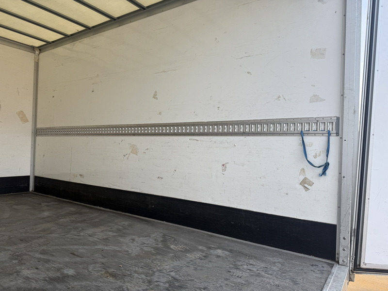 Autoutilitară box, Autoutilitară electrică Renault eMaster ZE 75PK 100% Elektrisch 57kWh 193km WLTP LED Airco Cruise Control Bakwagen Meubelbak Koffer Laadkabel: Foto 13 Autoutilitară box, Autoutilitară electrică Renault eMaster ZE 75PK 100% Elektrisch 57kWh 193km WLTP LED Airco Cruise Control Bakwagen Meubelbak Koffer Laadkabel: Foto 13