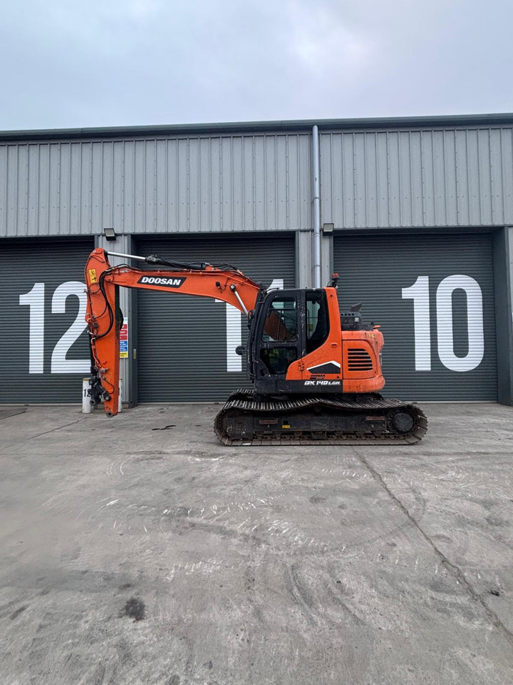 Doosan DX140LCR - Excavator pe şenile: Foto 2 Doosan DX140LCR - Excavator pe şenile: Foto 2