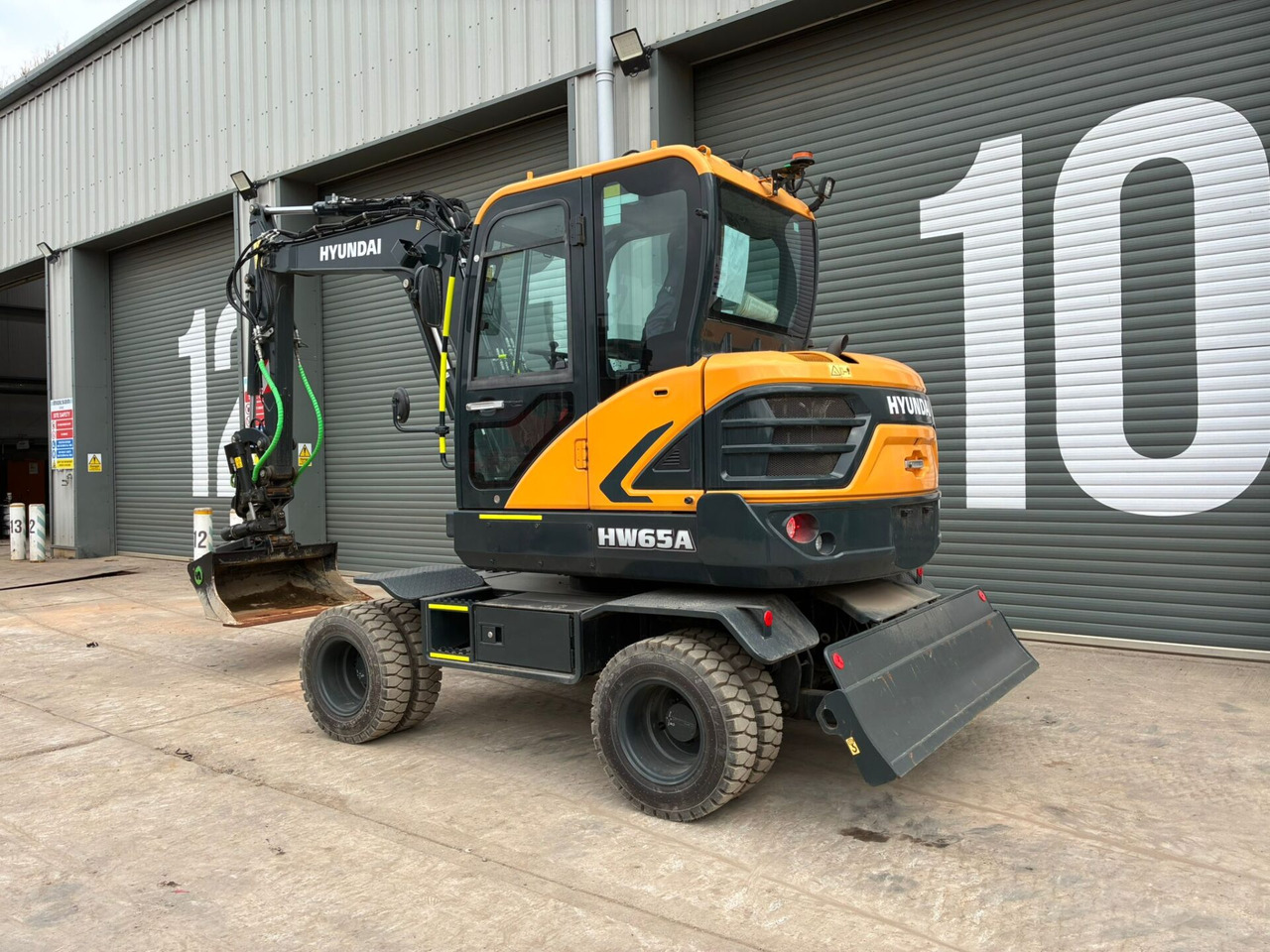 Hyundai HW65AH Ex Demo - Excavator pe roţi: Foto 3 Hyundai HW65AH Ex Demo - Excavator pe roţi: Foto 3