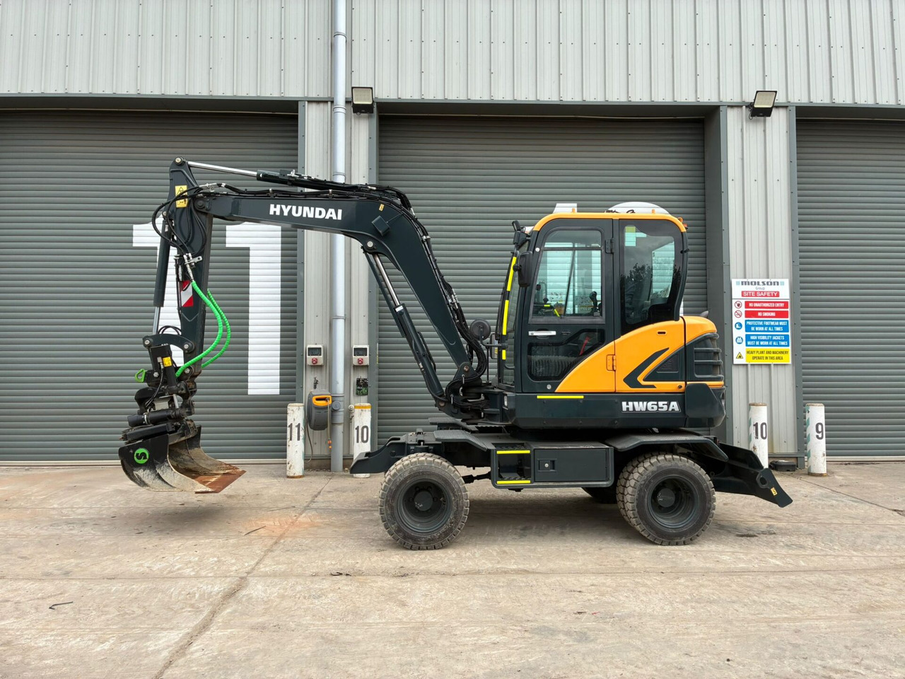 Hyundai HW65AH Ex Demo - Excavator pe roţi: Foto 2 Hyundai HW65AH Ex Demo - Excavator pe roţi: Foto 2