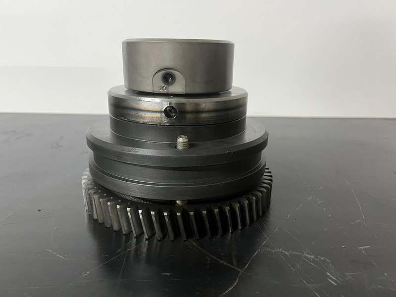 Liebherr A974 / P964 / P974 / R944 / R954 / R964 / R964B / R974 / R974B - A 974 / P 964 / P 974 / R 944 / R 954 / R 964 / R 964B / R 974 - Sistem de alimentare combustibil: Foto 4 Liebherr A974 / P964 / P974 / R944 / R954 / R964 / R964B / R974 / R974B - A 974 / P 964 / P 974 / R 944 / R 954 / R 964 / R 964B / R 974 - Sistem de alimentare combustibil: Foto 4