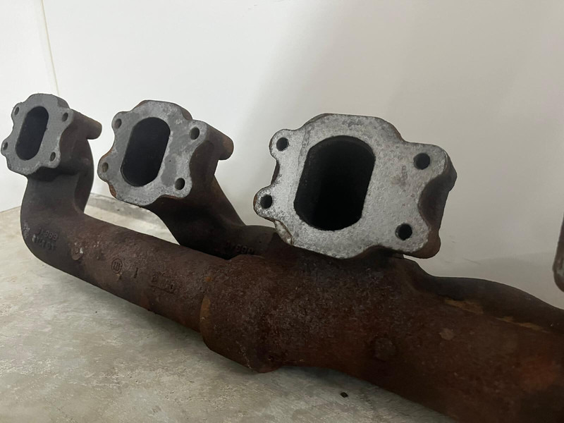 Liebherr A974 / P974 / R942 / R944 / R974 - A 974 / P 974 / R 942 / R 944 / R 974 - Motor şi piese: Foto 3 Liebherr A974 / P974 / R942 / R944 / R974 - A 974 / P 974 / R 942 / R 944 / R 974 - Motor şi piese: Foto 3