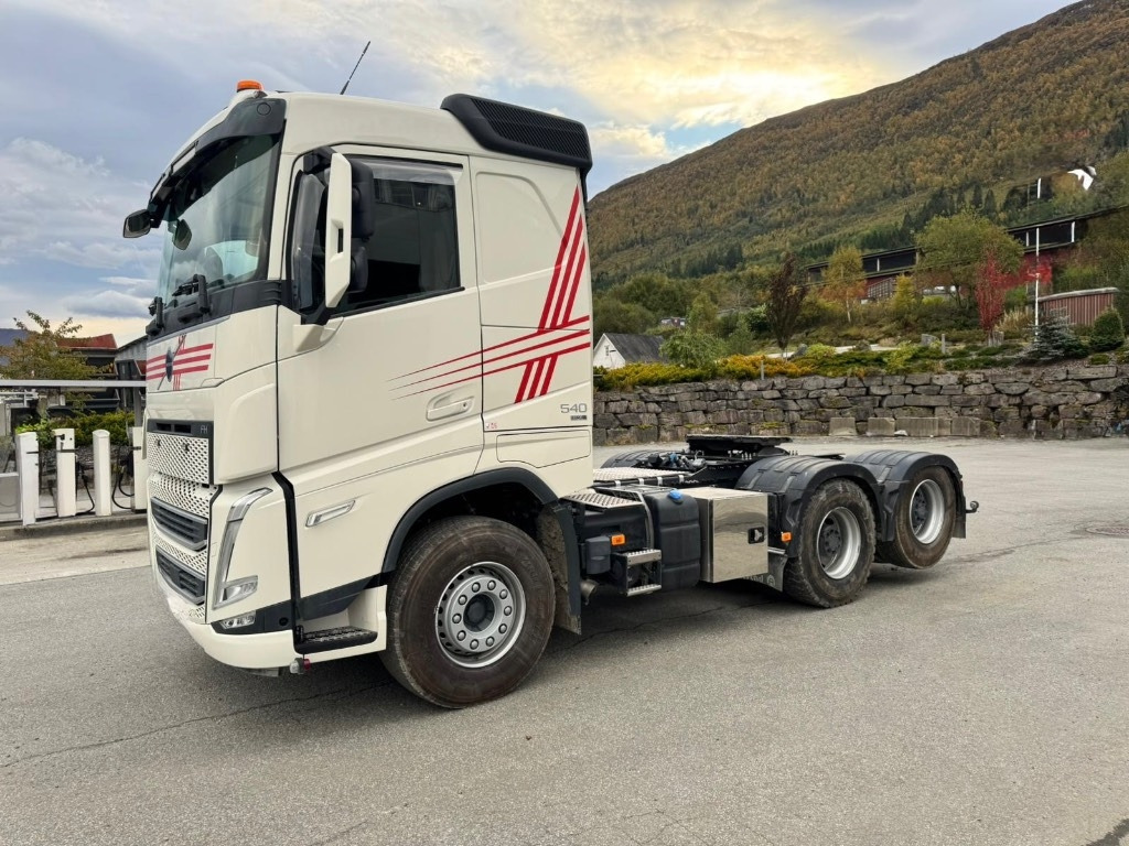 Volvo FH540 6 X 4 - Cap tractor: Foto 1 Volvo FH540 6 X 4 - Cap tractor: Foto 1