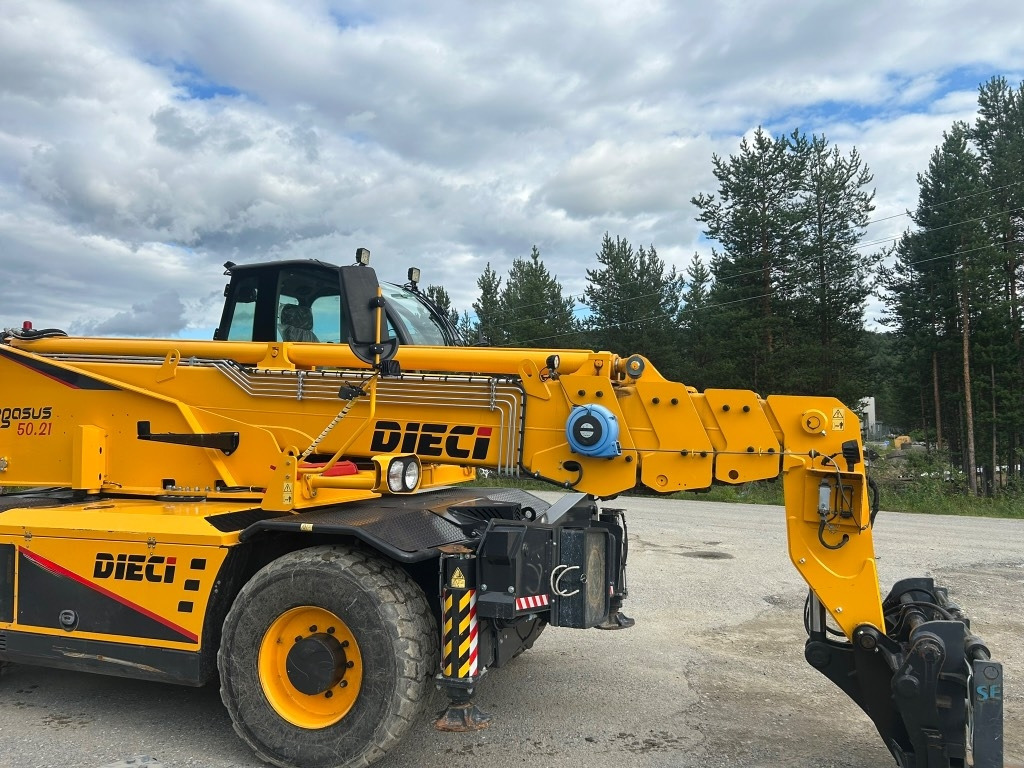 Dieci PEGASUS 5.21 - Stivuitor telescopic: Foto 1 Dieci PEGASUS 5.21 - Stivuitor telescopic: Foto 1