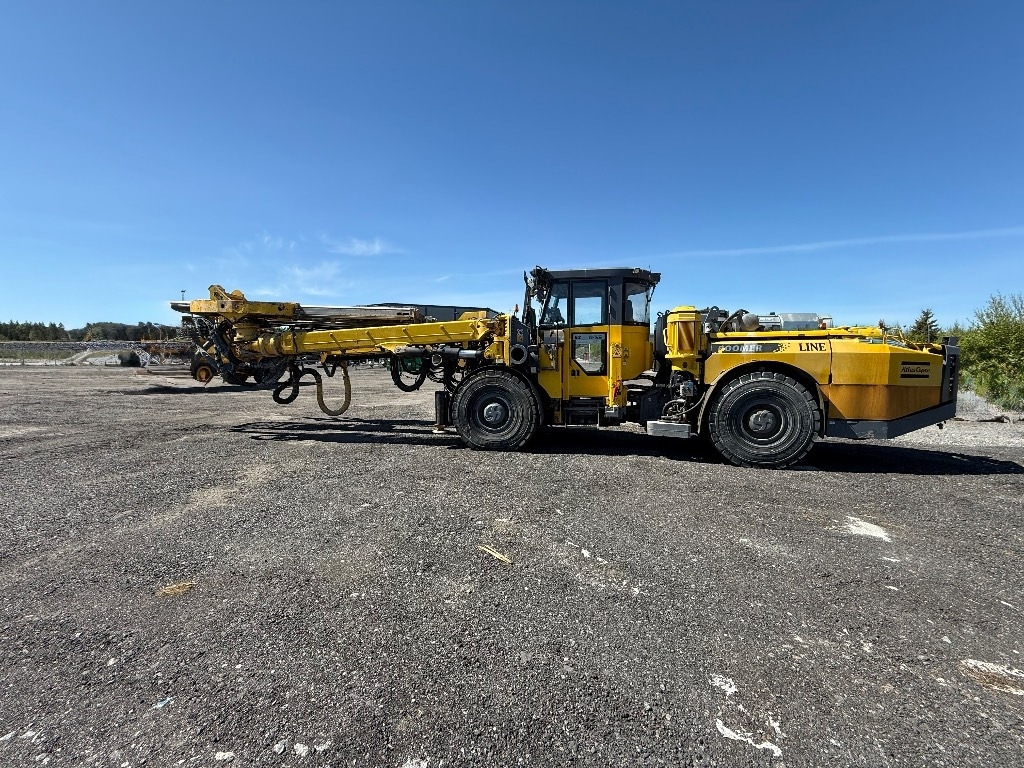 Epiroc BOOMER E2C - Maşina de forat tuneluri: Foto 3 Epiroc BOOMER E2C - Maşina de forat tuneluri: Foto 3