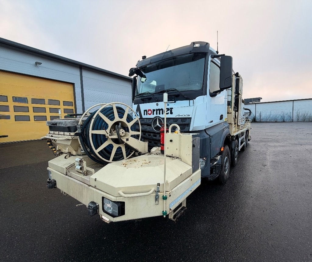 Normet NORRUNNER Concrete Sprayer - Maşina de forat tuneluri: Foto 5 Normet NORRUNNER Concrete Sprayer - Maşina de forat tuneluri: Foto 5