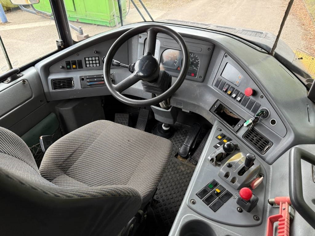 Camion articulat Volvo A25D: Foto 10