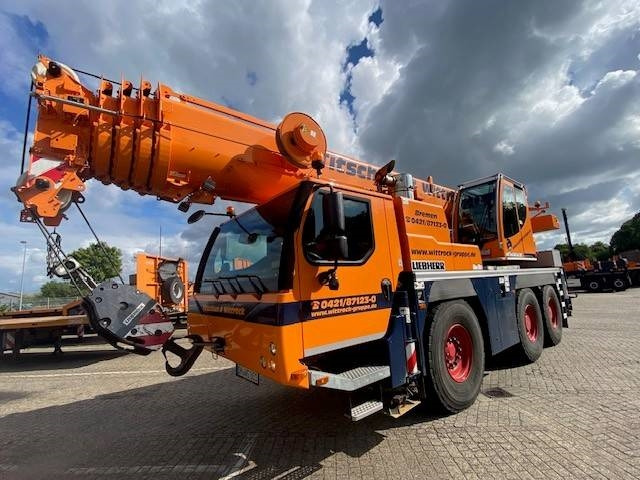 Liebherr LTM 1055-3.2 - Macara tot teren: Foto 2 Liebherr LTM 1055-3.2 - Macara tot teren: Foto 2