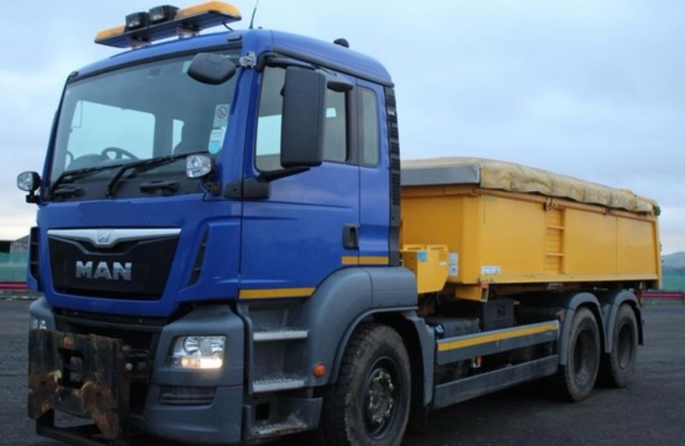 MAN Tgs 26.360 6x4 wywrotka piaskarka pług e6 euro6 - Camion basculantă: Foto 5 MAN Tgs 26.360 6x4 wywrotka piaskarka pług e6 euro6 - Camion basculantă: Foto 5