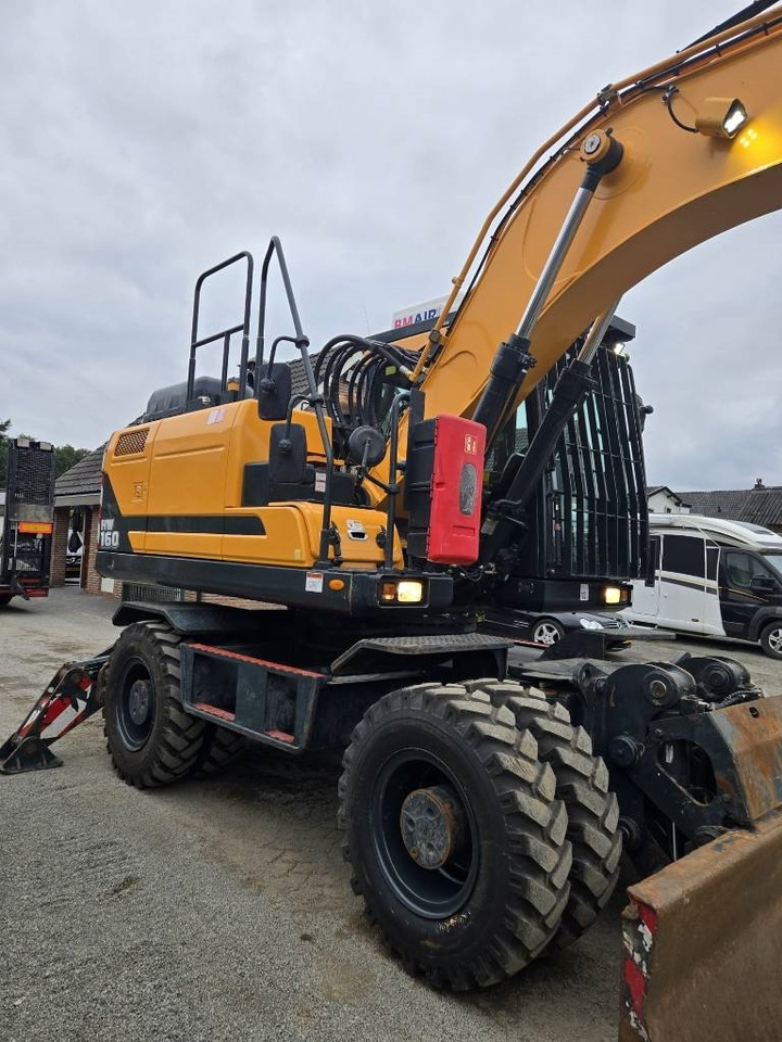 Hyundai HW 160 - Excavator pe roţi: Foto 5 Hyundai HW 160 - Excavator pe roţi: Foto 5