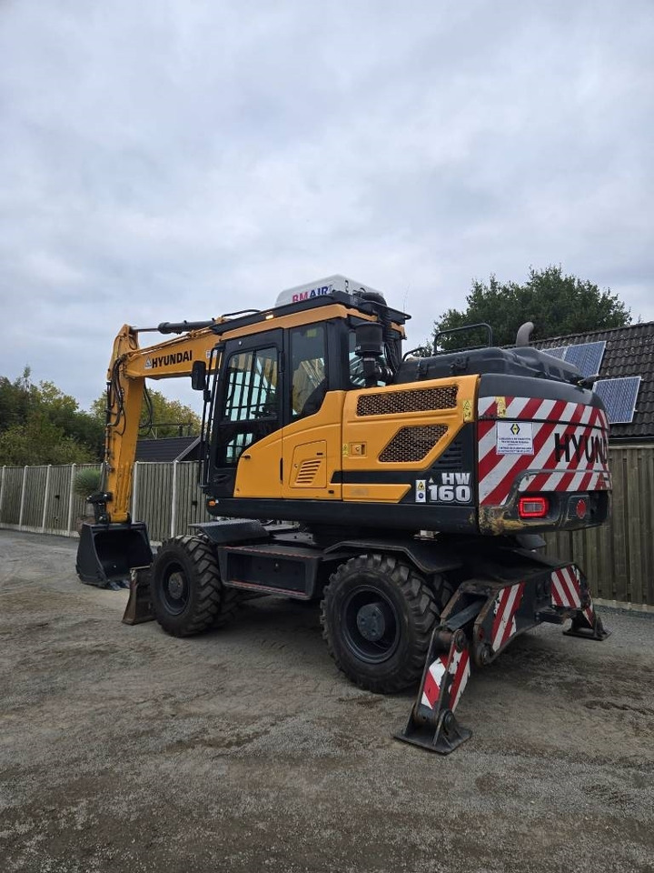 Hyundai HW 160 - Excavator pe roţi: Foto 2 Hyundai HW 160 - Excavator pe roţi: Foto 2