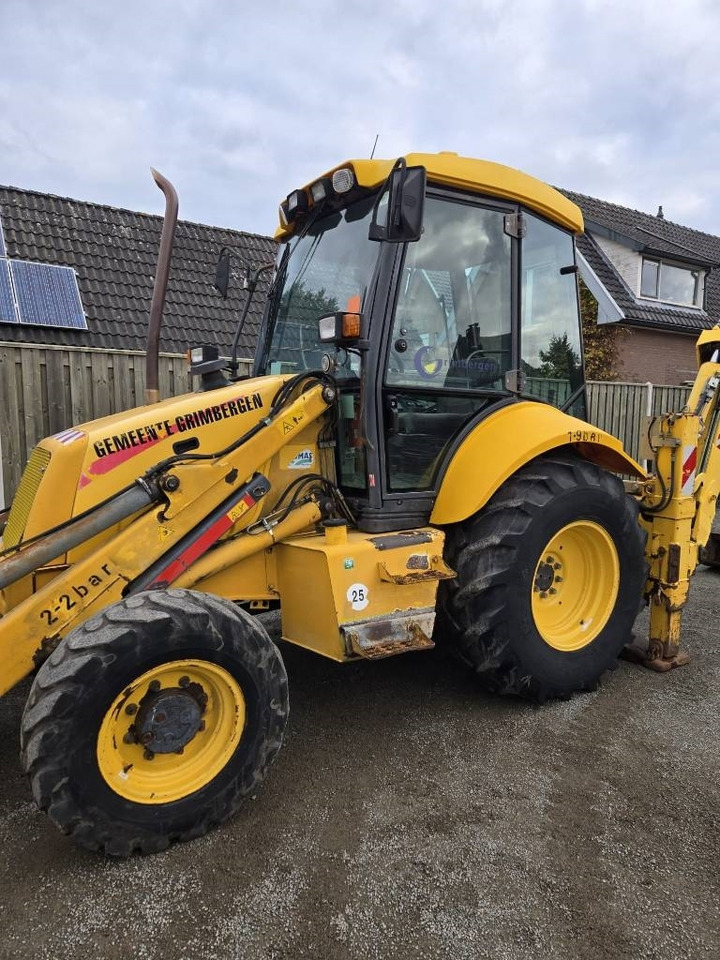 New Holland LB 95 B-4 PT în leasing New Holland LB 95 B-4 PT: Foto 9 New Holland LB 95 B-4 PT în leasing New Holland LB 95 B-4 PT: Foto 9