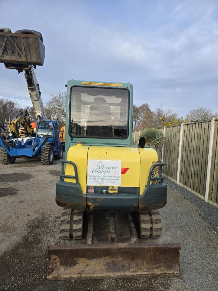 Yanmar B 27-2 A - Mini excavator: Foto 3 Yanmar B 27-2 A - Mini excavator: Foto 3