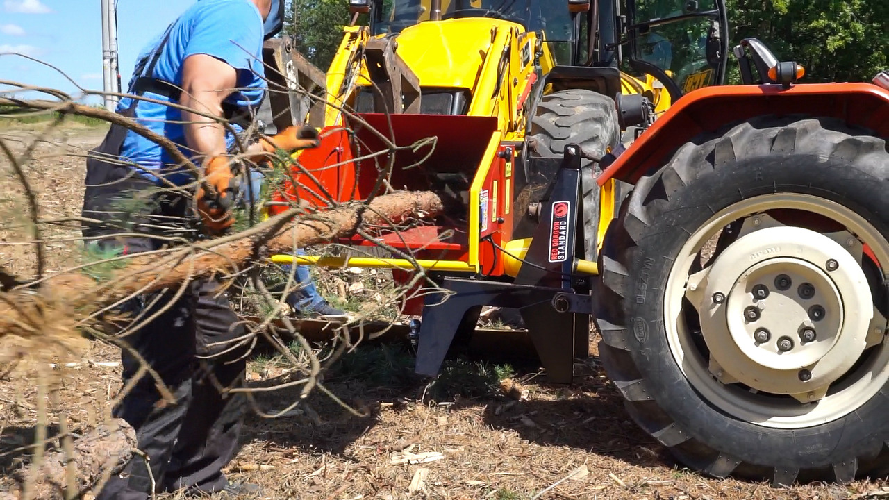 REMET R120 - Tocător de lemne: Foto 3 REMET R120 - Tocător de lemne: Foto 3