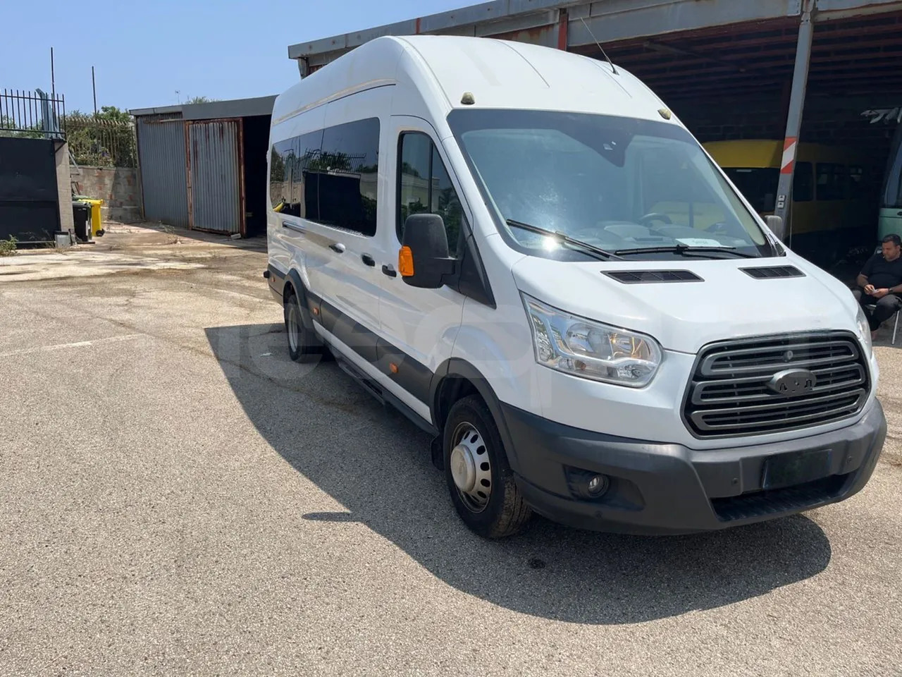 Microbuz, Transport persoane Ford Transit: Foto 1