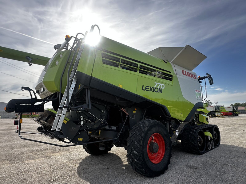 Claas Lexion 770 TT 4X4 CEMOS - Combină de recoltat cereale: Foto 4 Claas Lexion 770 TT 4X4 CEMOS - Combină de recoltat cereale: Foto 4