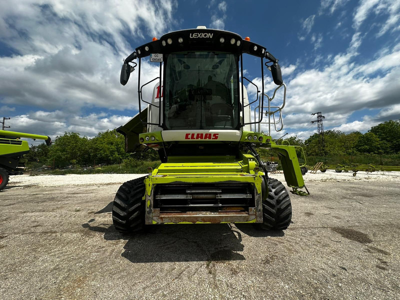 Claas Lexion 770 TT - Combină de recoltat cereale: Foto 2 Claas Lexion 770 TT - Combină de recoltat cereale: Foto 2