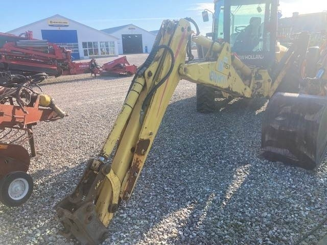 New Holland LB 115B - Buldoexcavator: Foto 3 New Holland LB 115B - Buldoexcavator: Foto 3