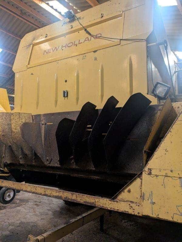 New Holland TX36 SLH - Combină de recoltat cereale: Foto 5 New Holland TX36 SLH - Combină de recoltat cereale: Foto 5