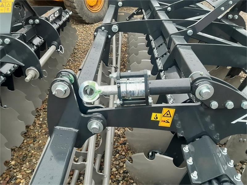 Agro - TOM 4 METERS - Grapă cu discuri: Foto 5 Agro - TOM 4 METERS - Grapă cu discuri: Foto 5