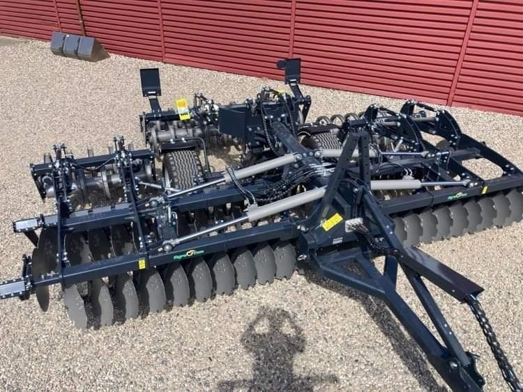 Agro - TOM 6 Meter discharve - Grapă cu discuri: Foto 5 Agro - TOM 6 Meter discharve - Grapă cu discuri: Foto 5