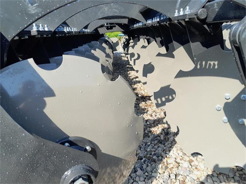 Agro - TOM ATHL 6m. - Grapă cu discuri: Foto 5 Agro - TOM ATHL 6m. - Grapă cu discuri: Foto 5