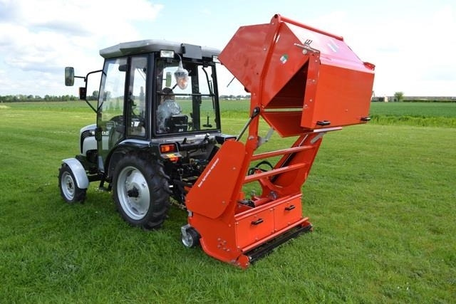 - - - boxer - Ataşament pentru Tractor comunal: Foto 1 - - - boxer - Ataşament pentru Tractor comunal: Foto 1