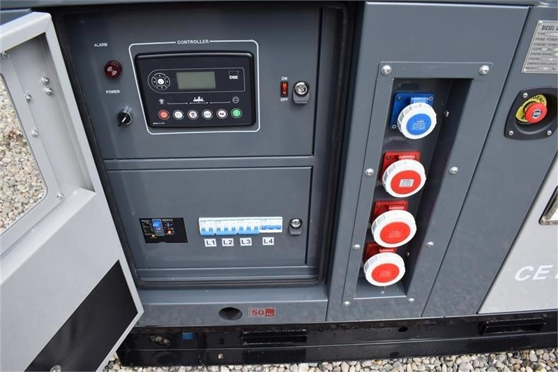 - - - Baudouin 17 kVa - Generator electric: Foto 5 - - - Baudouin 17 kVa - Generator electric: Foto 5