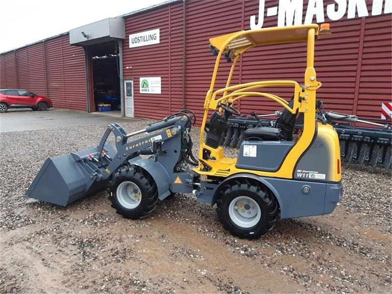 Eurotrac W11 med lav tårn - Încărcător articulat: Foto 2 Eurotrac W11 med lav tårn - Încărcător articulat: Foto 2
