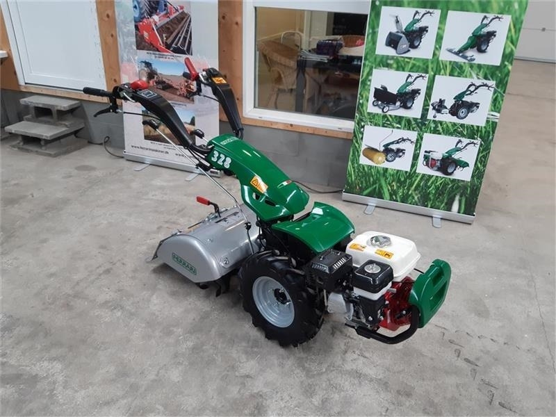 Ferrari 328 - Tractor comunal: Foto 1 Ferrari 328 - Tractor comunal: Foto 1