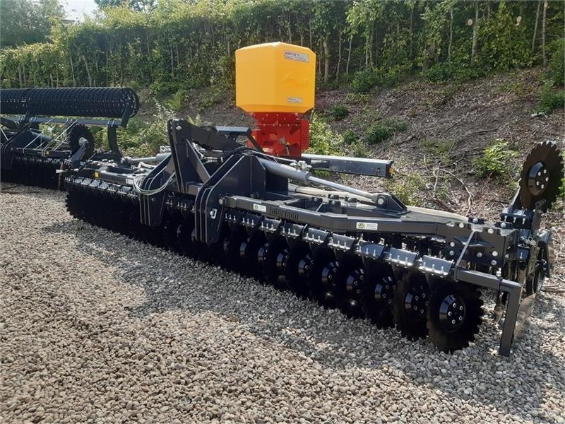 Inter-Tech disc harve med frø udstyr - Grapă cu discuri: Foto 1 Inter-Tech disc harve med frø udstyr - Grapă cu discuri: Foto 1