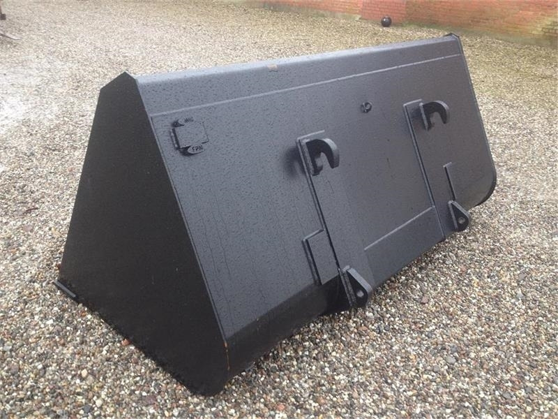 Manitou J-Maskiner Kornskovl - Stivuitor telescopic: Foto 2 Manitou J-Maskiner Kornskovl - Stivuitor telescopic: Foto 2