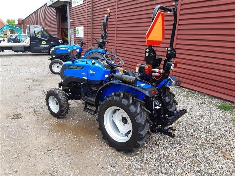 Solis 26 servostyring og brede traktor dæk - Tractor comunal: Foto 2 Solis 26 servostyring og brede traktor dæk - Tractor comunal: Foto 2