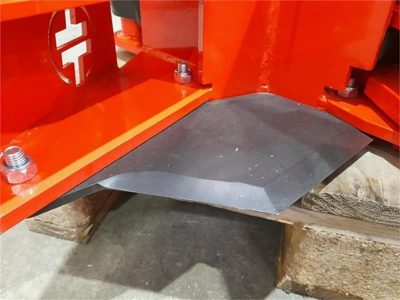 - - - TRÆ KLIPPER - Capul procesor: Foto 4 - - - TRÆ KLIPPER - Capul procesor: Foto 4