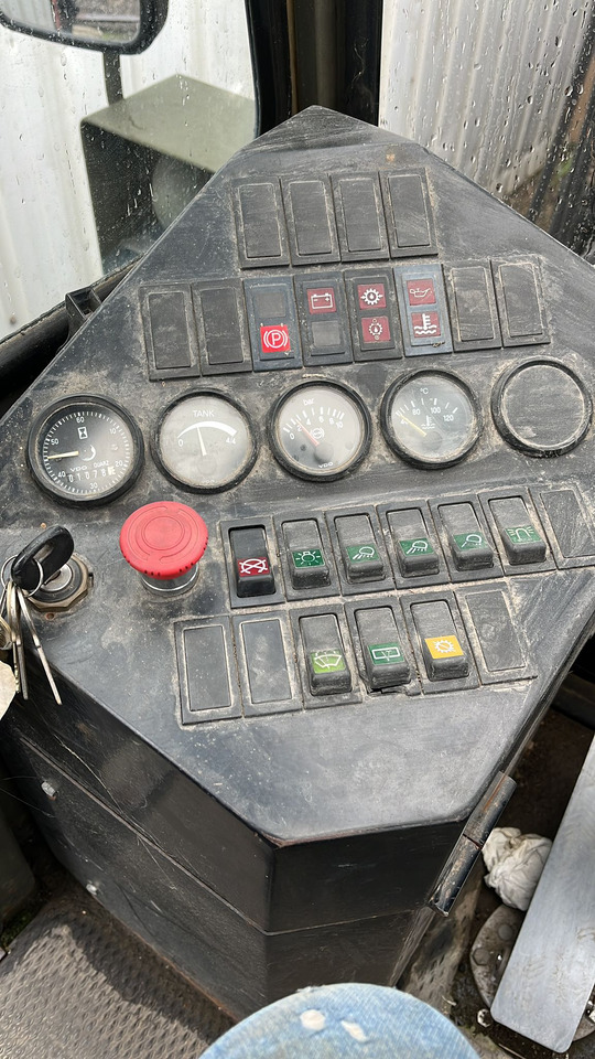 VALMET TD1612 SX 1620 - Stivuitor diesel: Foto 4 VALMET TD1612 SX 1620 - Stivuitor diesel: Foto 4