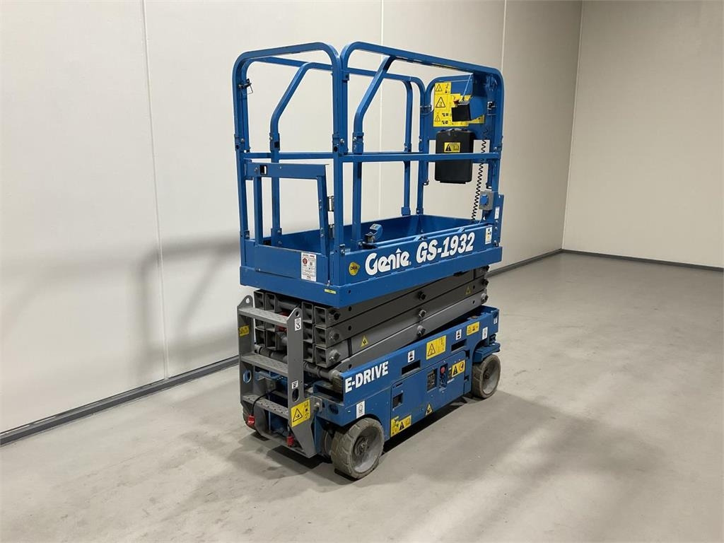 Genie GS-1932 - Platforma foarfeca: Foto 2 Genie GS-1932 - Platforma foarfeca: Foto 2