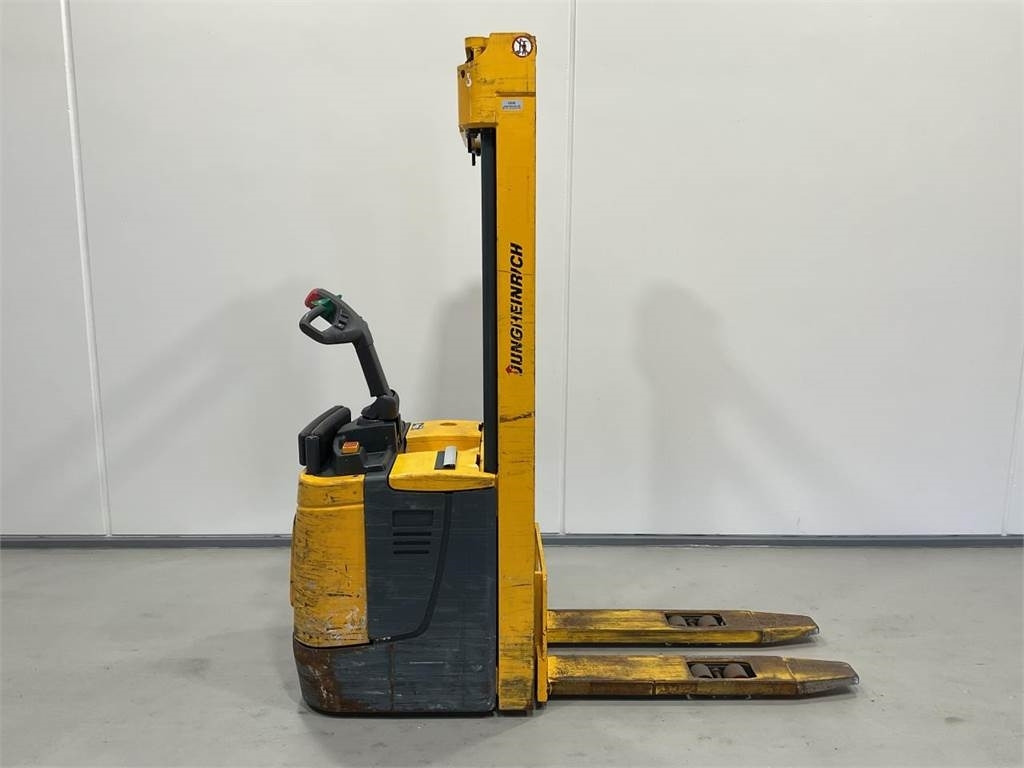 Jungheinrich ERC 214 - Transpalet la mare înălţime: Foto 1 Jungheinrich ERC 214 - Transpalet la mare înălţime: Foto 1