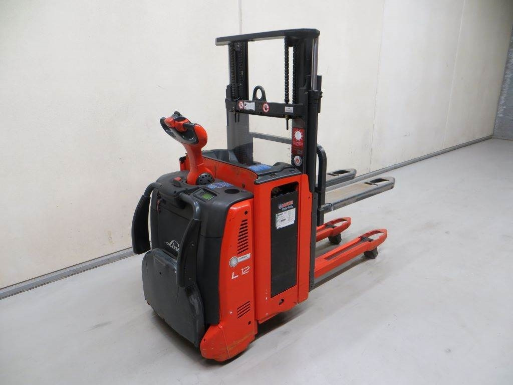Linde L12L AP - Transpalet la mare înălţime: Foto 4 Linde L12L AP - Transpalet la mare înălţime: Foto 4