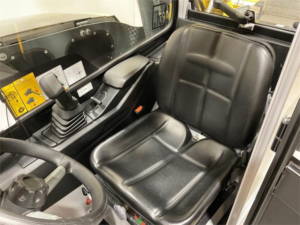 Wacker Neuson TH412 - Nacela telescopica: Foto 5 Wacker Neuson TH412 - Nacela telescopica: Foto 5