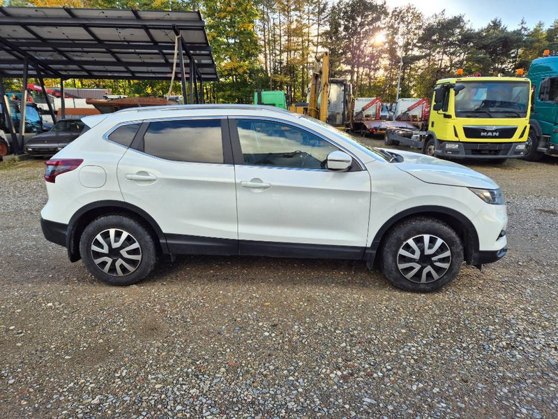 Nissan QASHQAI 1,5 dCi 115 Tekna DCT Van 5d - Autoutilitară box: Foto 5 Nissan QASHQAI 1,5 dCi 115 Tekna DCT Van 5d - Autoutilitară box: Foto 5