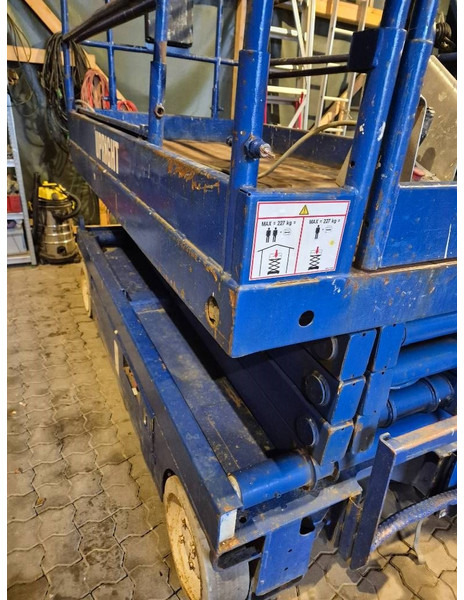 UpRight 2 persons lift - Platforma foarfeca: Foto 3 UpRight 2 persons lift - Platforma foarfeca: Foto 3