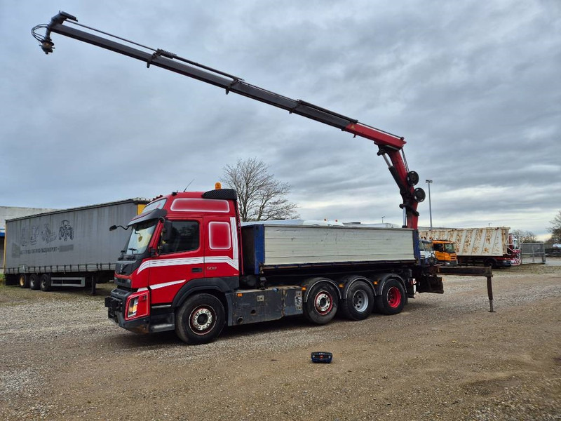 Volvo FMX 500 8x4/4 // HMF 2120 K4 // 3 side tipper - Camion cu macara: Foto 2 Volvo FMX 500 8x4/4 // HMF 2120 K4 // 3 side tipper - Camion cu macara: Foto 2