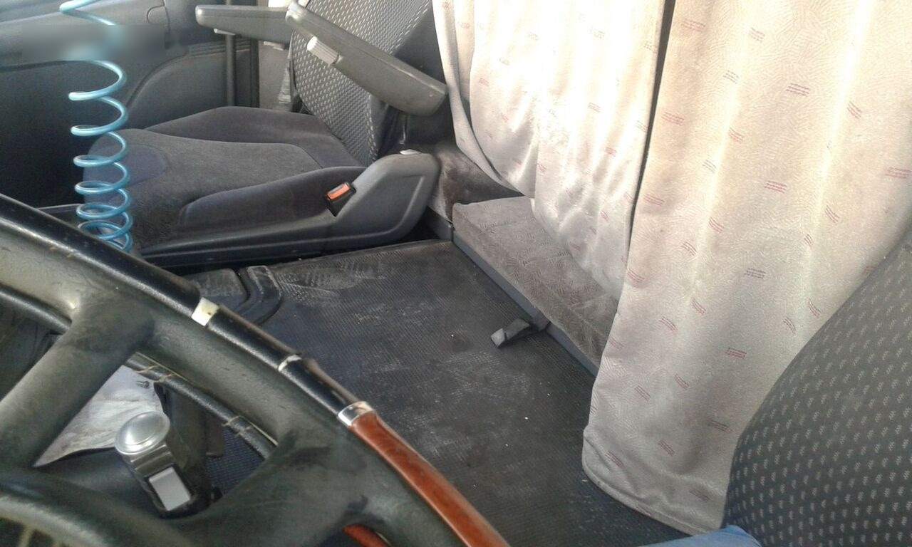 Scania 124L420 - Cap tractor: Foto 5 Scania 124L420 - Cap tractor: Foto 5