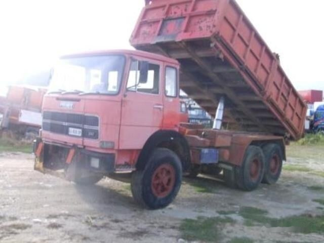 FIAT 300 PC - Camion basculantă: Foto 1 FIAT 300 PC - Camion basculantă: Foto 1