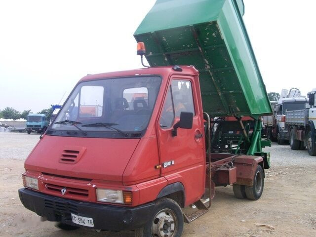 Renault B.80 - Autogunoiere: Foto 1 Renault B.80 - Autogunoiere: Foto 1